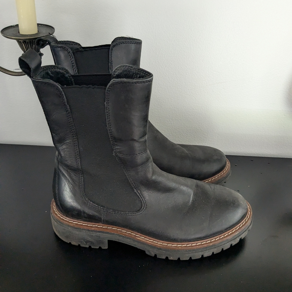 Source Unknown Black Leather Boots